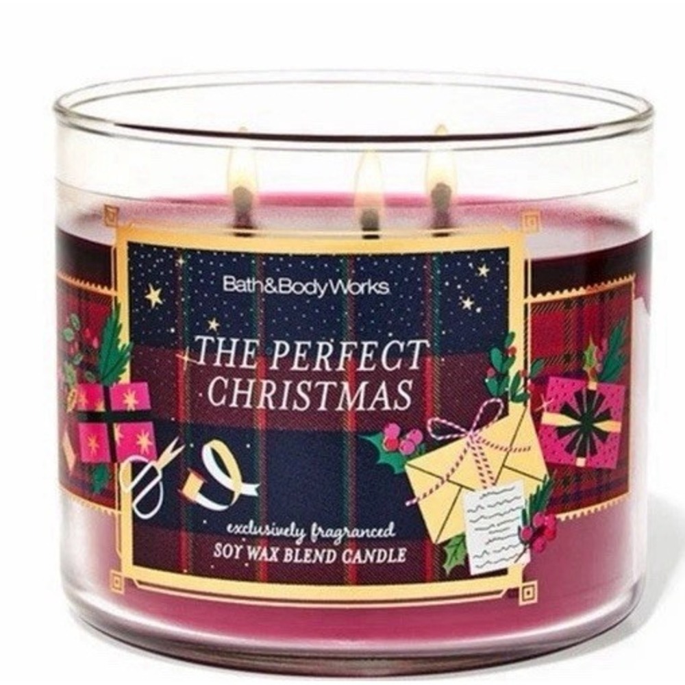NEW Bath & Body Works The Perfect Christmas Tree 3-Wick Candle